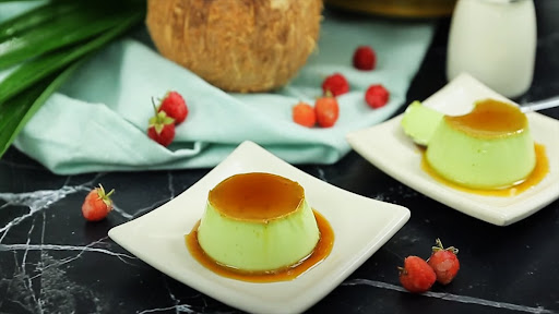 Bánh flan caramen lá dứa