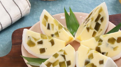 Bánh flan trái dừa